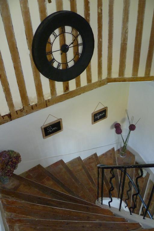 D'Anciennes "Chambres De Bonnes" 翁弗勒尔 外观 照片