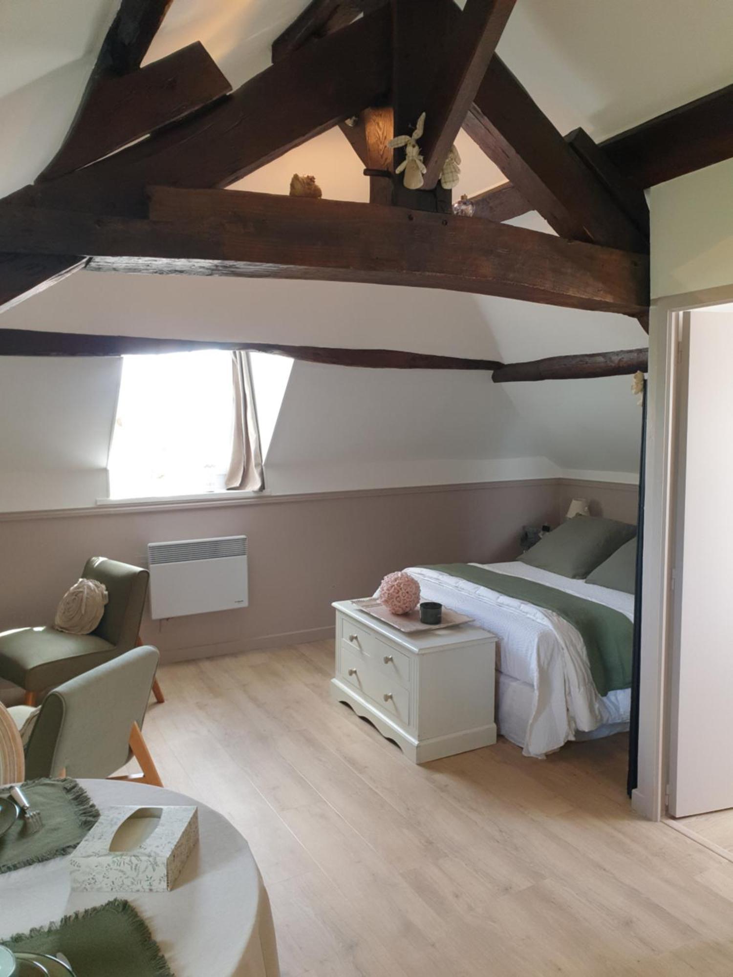 D'Anciennes "Chambres De Bonnes" 翁弗勒尔 外观 照片